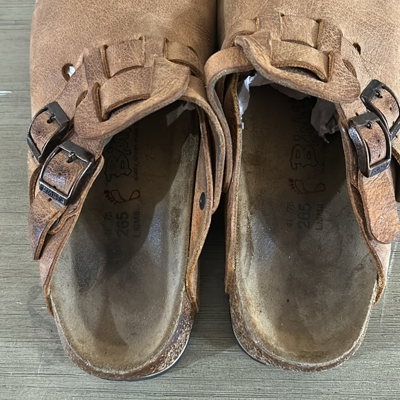 Birkies Leather Unisex Clogs - Picture 3 of 11